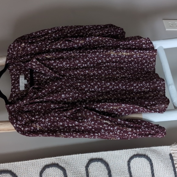 LOFT Burgundy & Gold Floral Blouse - Small - Picture 5 of 6